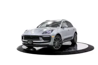 2026 Porsche Macan Base photo 5
