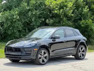 2025 Porsche Macan Base's photo