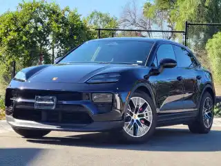 2025 Porsche Macan Macan 4S Electric's photo