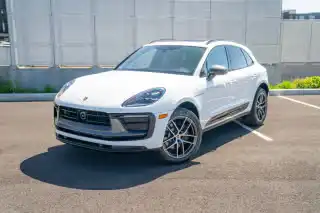 2026 Porsche Macan T's photo