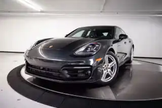 2023 Porsche Panamera 4 Platinum Edition's photo