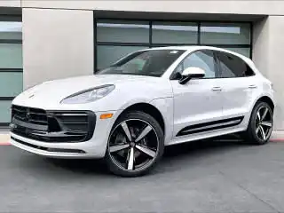 2026 Porsche Macan's photo