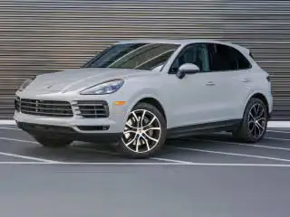 2023 Porsche Cayenne Platinum Edition S's photo