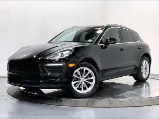 2026 Porsche Macan T's photo