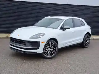 2026 Porsche Macan T's photo