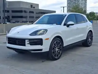 2026 Porsche Cayenne Base's photo