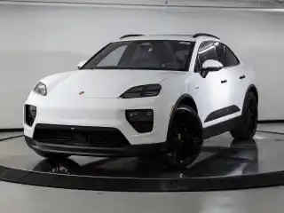 2026 Porsche Macan Macan Electric's photo
