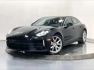 2026 Porsche Panamera 4's photo