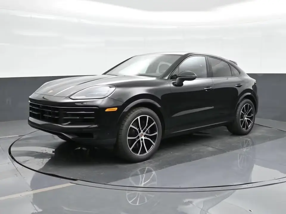 2026 Porsche Cayenne Base photo 3
