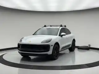 2025 Porsche Macan GTS's photo