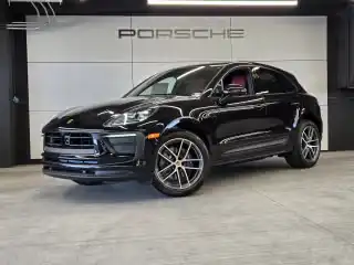2026 Porsche Macan Base's photo