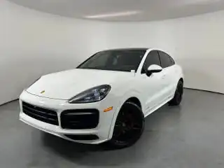 2021 Porsche Cayenne GTS's photo