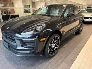 2026 Porsche Macan Base's photo