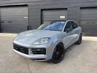 2026 Porsche Cayenne S's photo