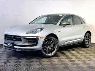 2023 Porsche Macan T's photo