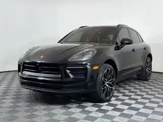2024 Porsche Macan T's photo