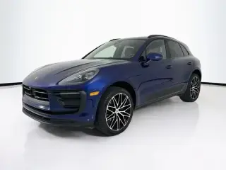 2025 Porsche Macan Base photo 5