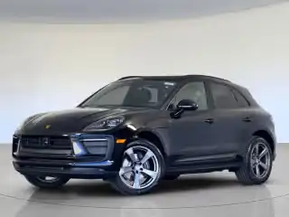 2026 Porsche Macan Base's photo