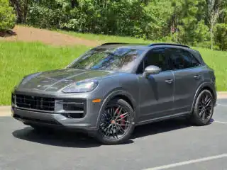 2026 Porsche Cayenne GTS's photo