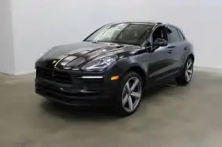 2025 Porsche Macan Base's photo