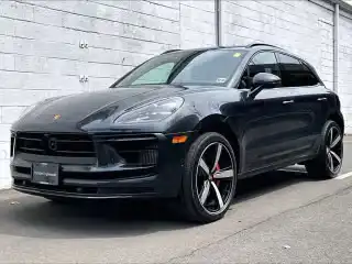 2025 Porsche Macan S's photo