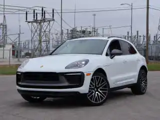 2026 Porsche Macan T's photo