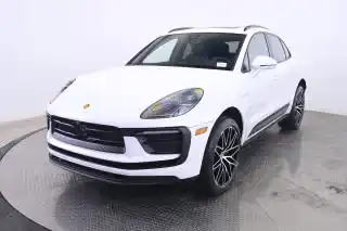 2026 Porsche Macan's photo