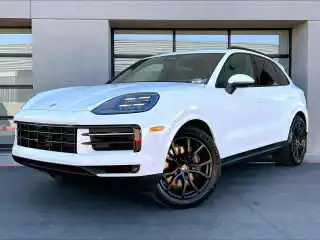 2026 Porsche Cayenne Base's photo