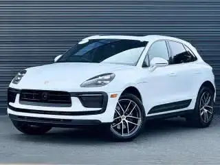 2026 Porsche Macan T's photo