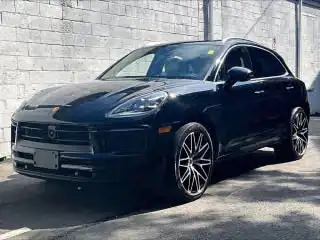 2023 Porsche Macan Base's photo