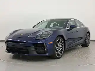 2026 Porsche Panamera 4's photo