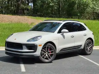 2024 Porsche Macan S's photo