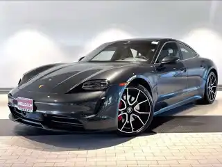 2023 Porsche Taycan 4S's photo