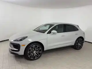 2026 Porsche Macan T's photo