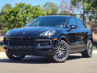 2023 Porsche Cayenne Platinum Edition's photo