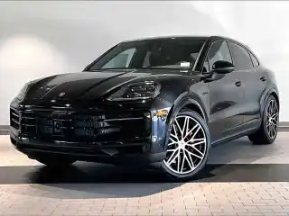 2026 Porsche Cayenne S E-Hybrid's photo