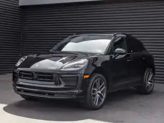 2026 Porsche Macan T's photo