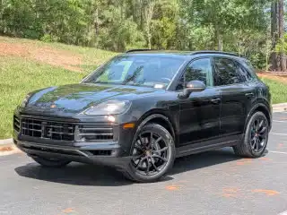 2026 Porsche Cayenne Base's photo