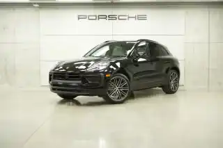 2026 Porsche Macan Base's photo