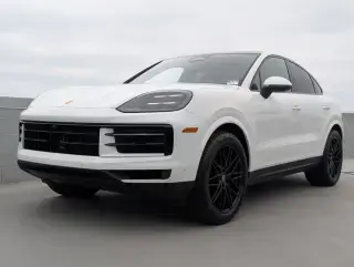 2026 Porsche Cayenne Base photo 5