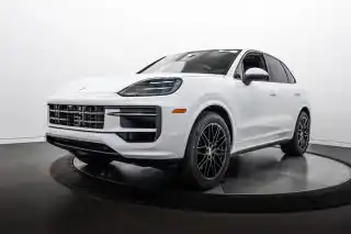 2026 Porsche Cayenne Base's photo