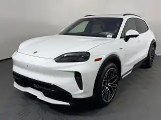 2026 Porsche Cayenne Cayenne Electric's photo