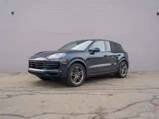 2024 Porsche Cayenne Base's photo