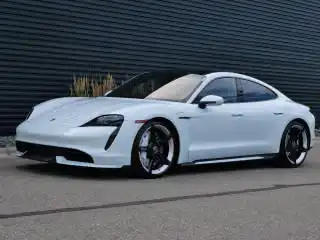 2020 Porsche Taycan Turbo's photo