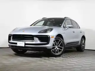 2024 Porsche Macan T's photo