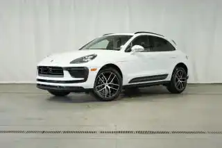 2025 Porsche Macan Base's photo