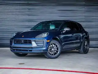 2023 Porsche Macan T's photo