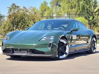 2025 Porsche Taycan Turbo S's photo