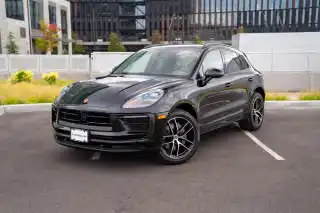 2026 Porsche Macan T's photo