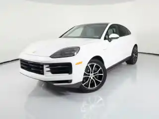 2026 Porsche Cayenne E-Hybrid's photo